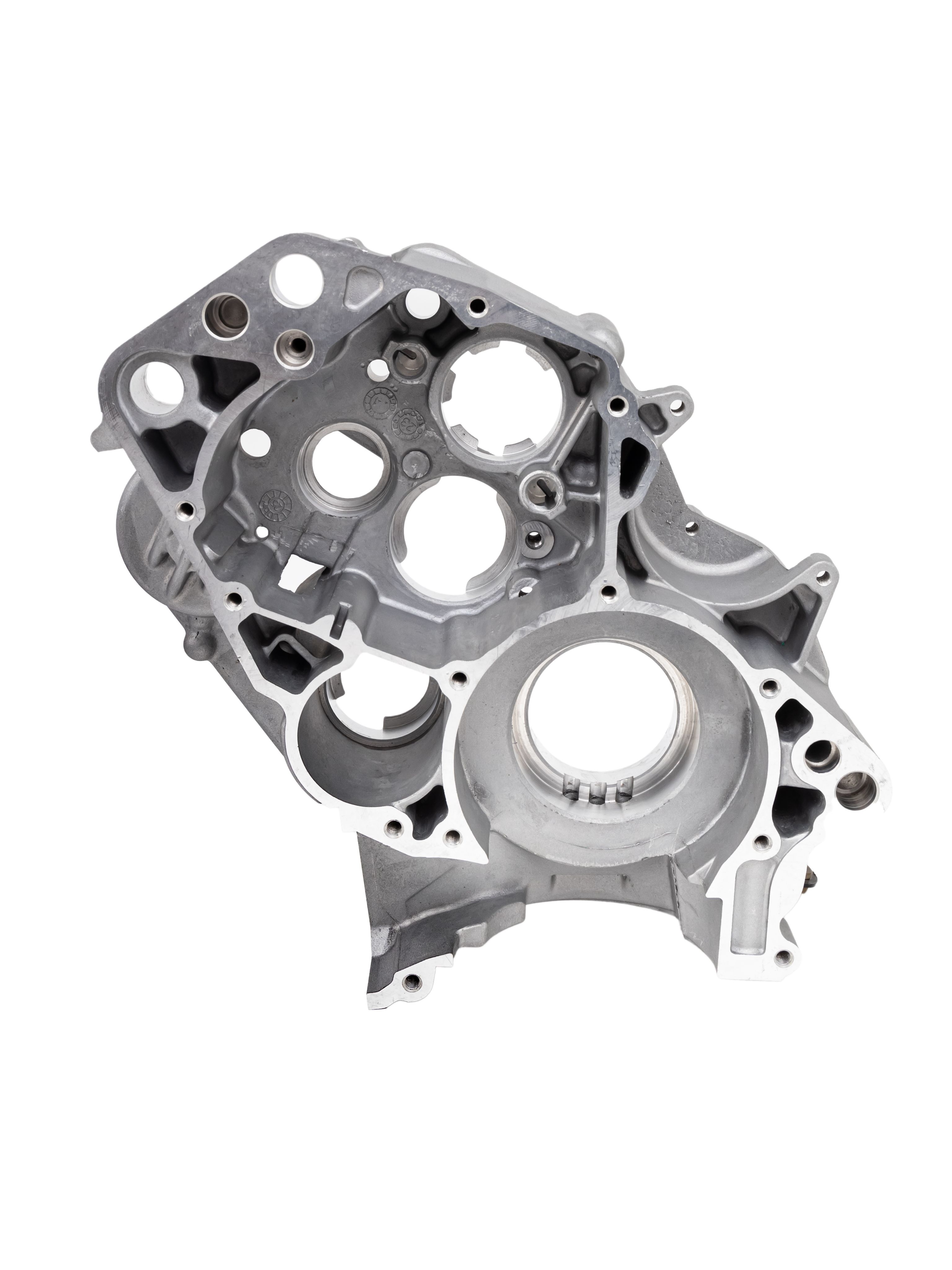 Картер двигателя левый MT250 оригинал Loncin
