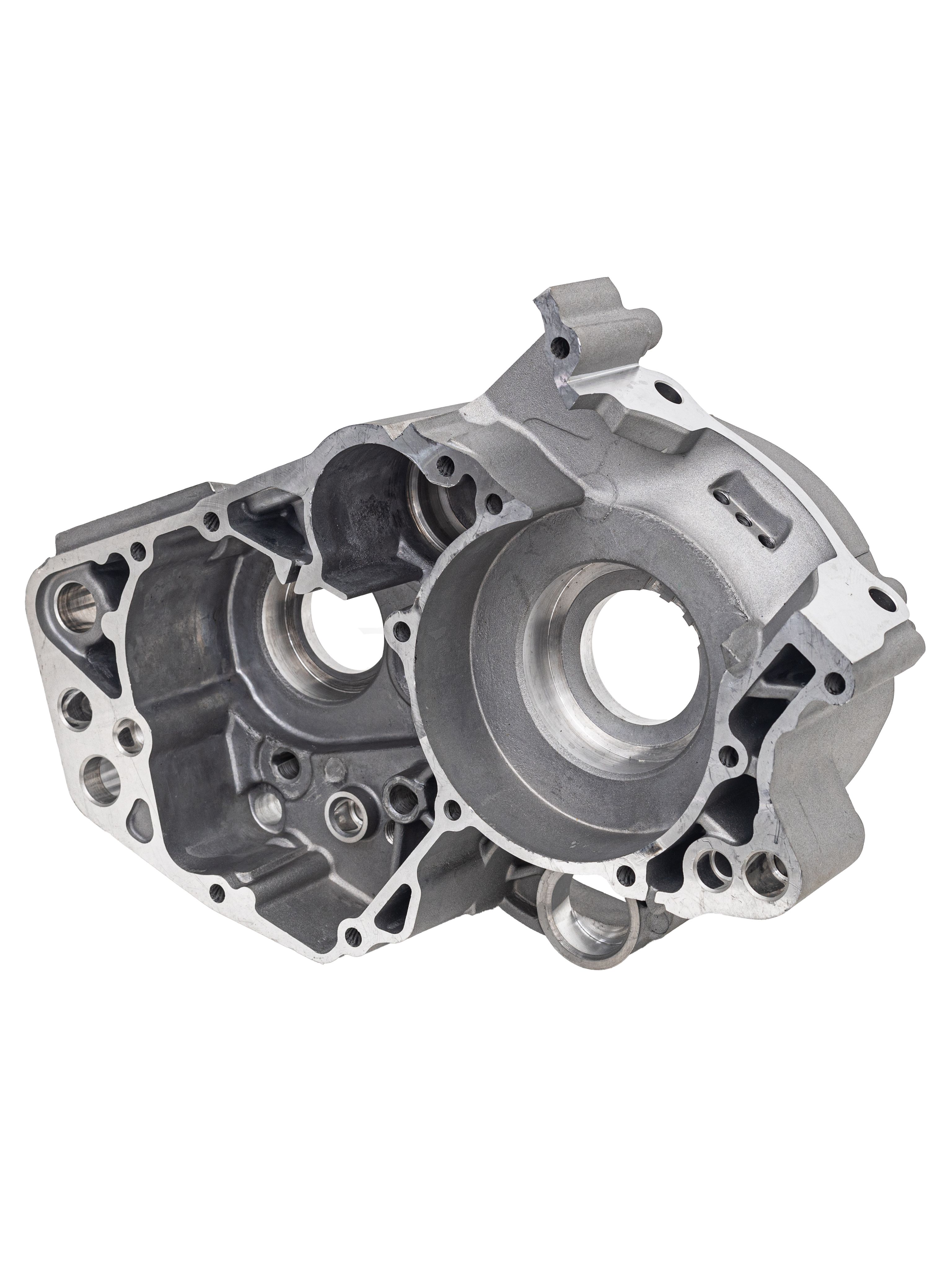 Картер двигателя левый MT250 оригинал Loncin